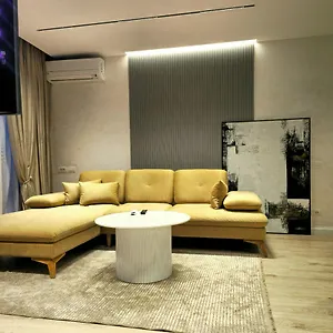 Center Easy_luxury ألبانيا