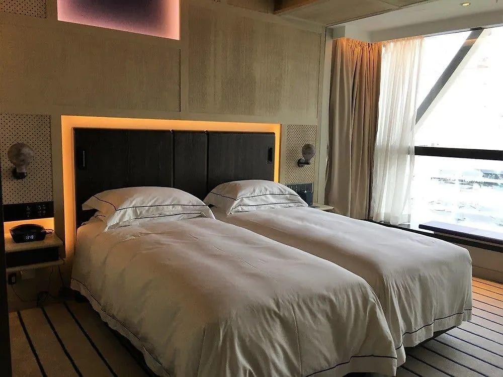 The Emperor Hotel Hong Kong
